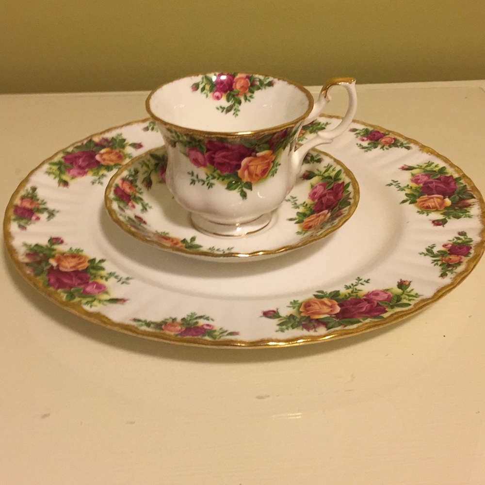 Royal Albert Old Country Rose China.